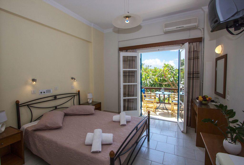 Petra Nera Hotel Perissa  Bagian luar foto